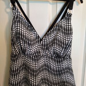 Black and White Tankini Top
